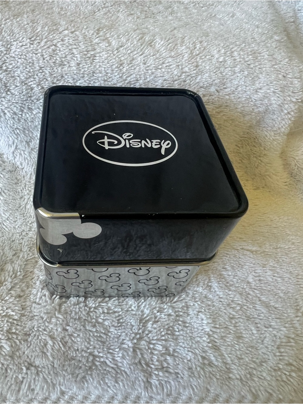 Disney Hot pink Minnie Mouse watch - Picture 5 of 6